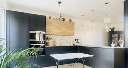 Grande Maison de Charme à Proximité Immédiate des Sites Majeurs des JO !