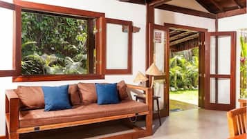 Grand Villa | Living area