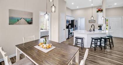 Modern Monroe Home, Close to CLT