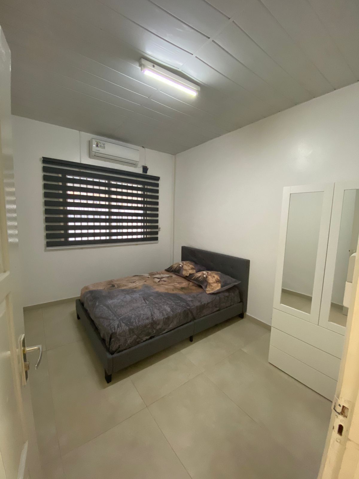 2 dormitorios, tabla de planchar con plancha, wifi y ropa de cama