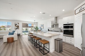 Fridge, microwave, oven, stovetop - Casa Negra w/Pool, Spa & more! Close to Festivals! (Coachella)