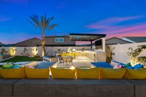 Outdoor dining - Casa Negra w/Pool, Spa & more! Close to Festivals! (Coachella)