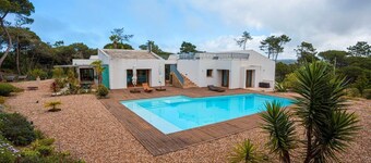 Theguesthouse > Areais Beach Villa