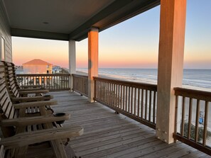 Property grounds - Luxury | Beachfront | Dogs OK | Fenced Yard (Crystal Beach)