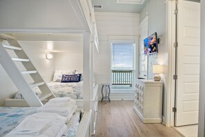 4 habitaciones, tabla de planchar con plancha y wifi gratis 