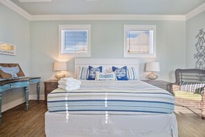 4 bedrooms, iron/ironing board, travel crib, free WiFi