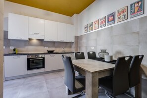 Fridge, microwave, oven, stovetop - BDC - The Perfect Mix (Roma)