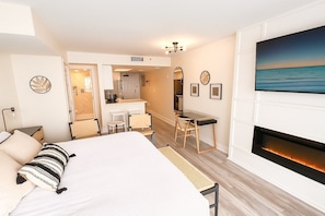 1 bedroom, desk, iron/ironing board, WiFi - Couples Quiet Oceanfront Escape- SeaWatch 903 NT (Myrtle Beach)