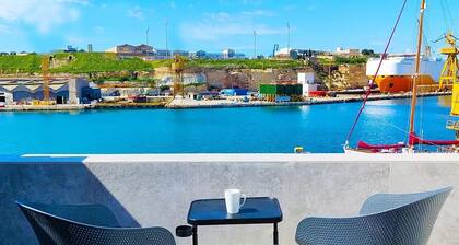Savynomad Harbour Residences Bormla