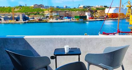 Savynomad Harbour Residences Bormla