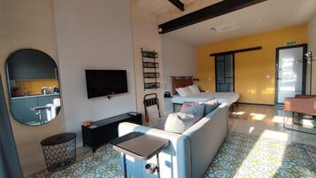 Smart TV, Netflix, filmes pagos, serviços de streaming
