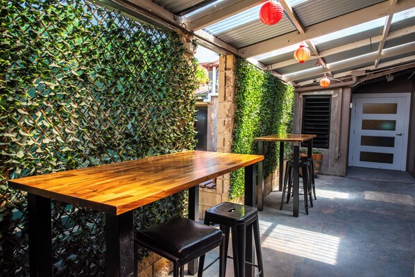 Khu ẩm thực ngoài trời