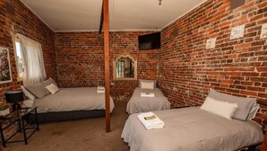 Unclassified image, 5 of 30, button - The Centennial Hotel Gulgong (Gulgong)