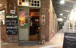 Front of property - The Centennial Hotel Gulgong (Gulgong)