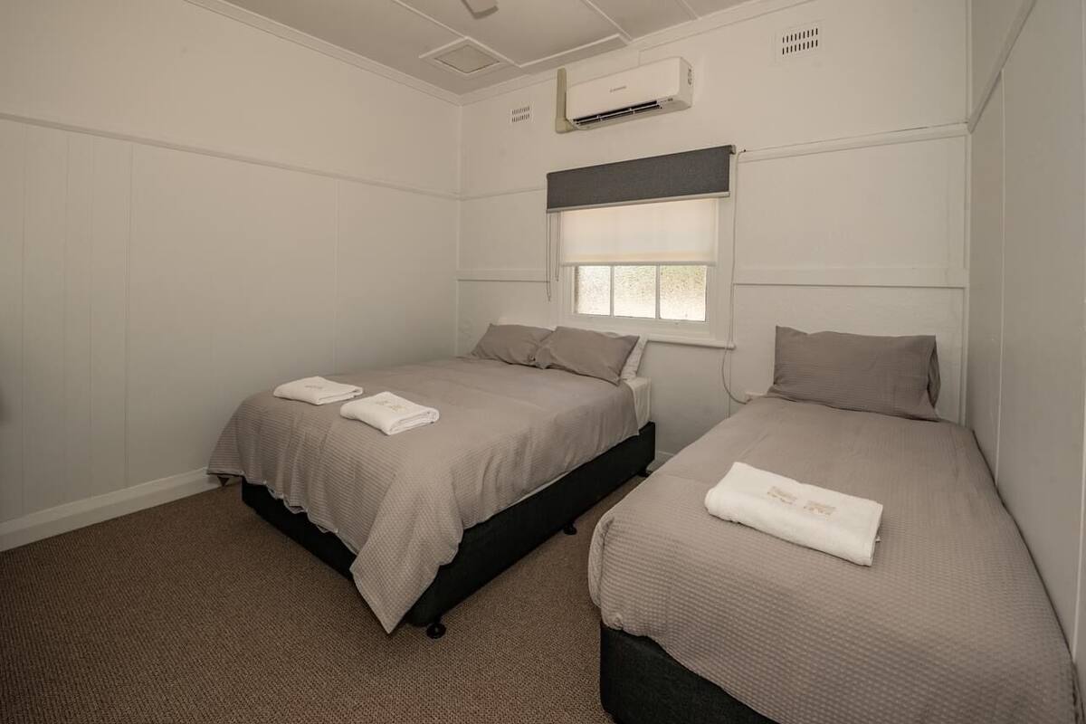 Ropa de cama de alta calidad, wifi gratis y ropa de cama