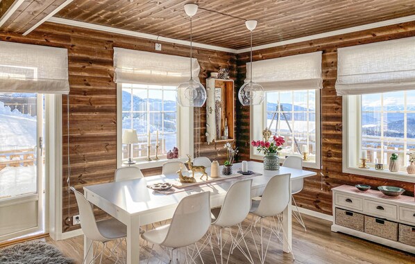 Dining - Lovely home in Rauland with WiFi (Rauland)