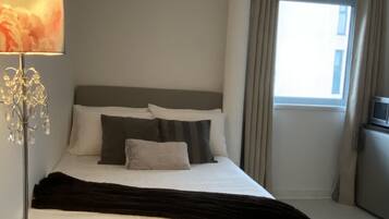 1 bedroom, desk, WiFi, bed sheets