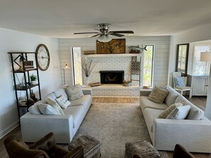 TV, fireplace - Blue Cottage at Sunset Cove, Bunk room 2 story dock! Best views! (Crane Hill)