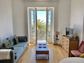 TV - Lovely apartment in Menton - Garavan Palace (Menton)