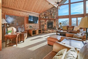 Televisio, takka, DVD-soitin