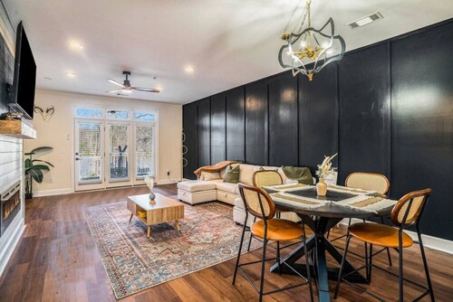 Sunsets on Lake Marion: 2BD Lakefront Luxury Bliss