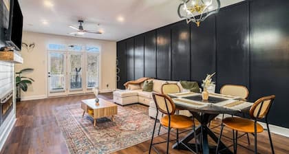 Sunsets on Lake Marion: 2BD Lakefront Luxury Bliss