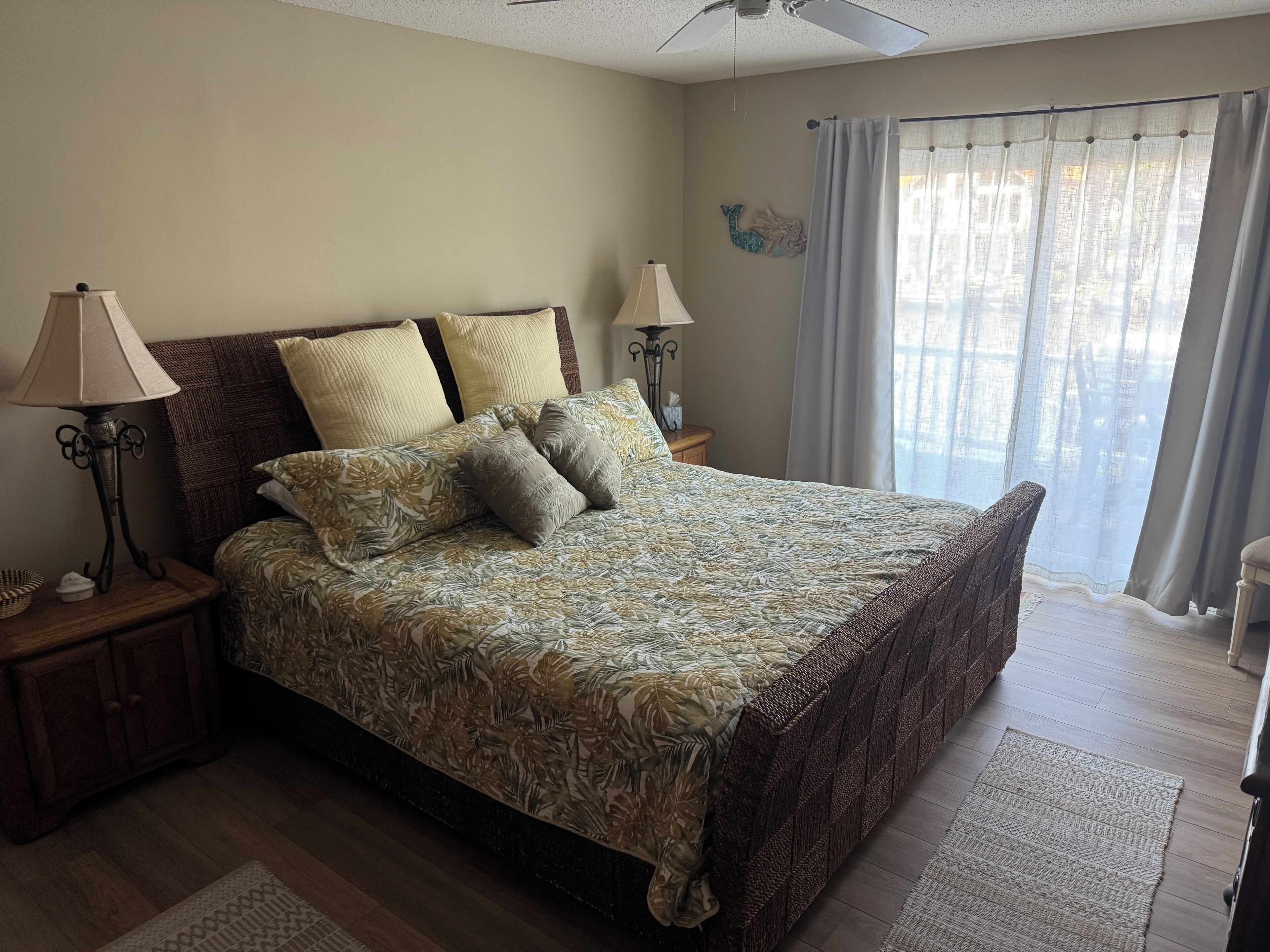 3 bedrooms, iron/ironing board, free WiFi