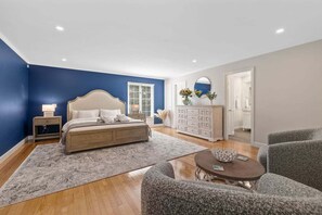 9 habitaciones, escritorio, tabla de planchar con plancha y wifi gratis 