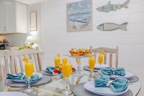 Dining - Almost Heaven Villa @ Edgewater Beach Resort Sleeps 8 (Panama City Beach)