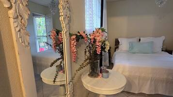 3 dormitorios, caja fuerte, wifi gratis y ropa de cama