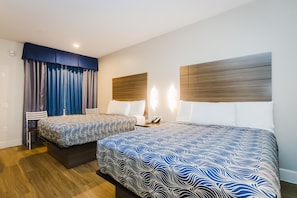 Habitación familiar | 1 dormitorio, escritorio, espacio para trabajar con un portátil