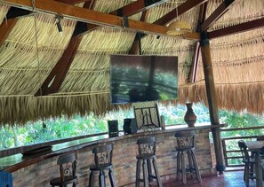 Bar (en la propiedad)