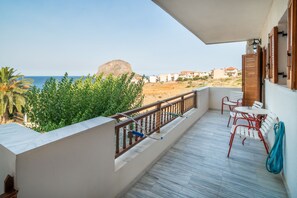 Familieleilighet, sjøutsikt | Terrasse/patio