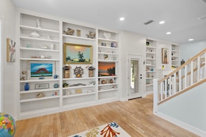 Interior - Serene Riverside Retreat on Indian River Lagoon. 3/3 Pet Friendly in Ft Pierce (Fort Pierce)