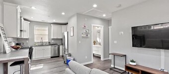 Beautiful Cottage in Mountain View