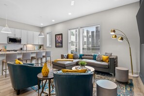 Smart TV - E-Sharp: 10min->Broadway w/ Rooftop East Nashville (Nashville)