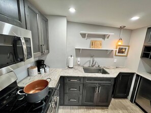 Microwave, oven, stovetop, coffee/tea maker
