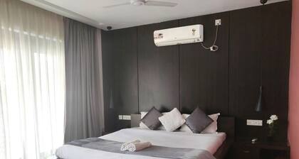 Luxurious and Royal 3BHK Apartment