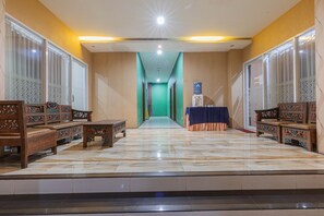 Exterior - Hotel D'Madinah Inn - Gentan (Baki)