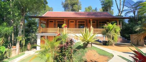 Voorkant van accommodatie