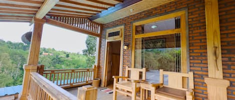 Wooden Room | Teres/patio