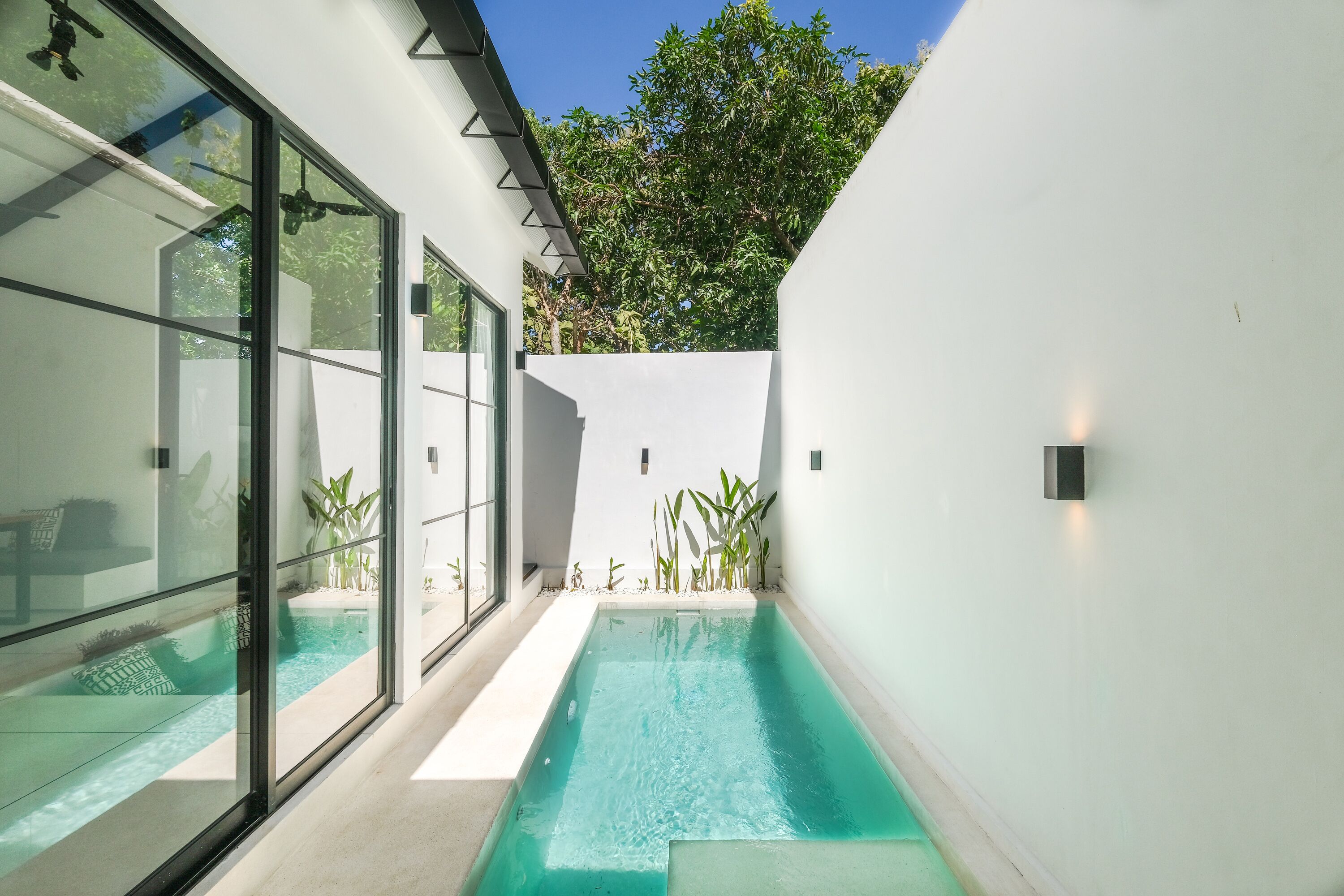 Kolam renang outdoor