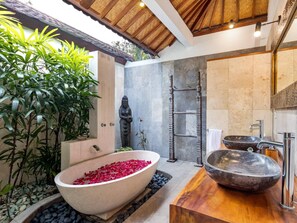 Villa, 3 Bedrooms, Smoking, Private Pool | Bathroom - Luxury Balinese 3-bedroom Villa in Seminyak - A Popular Choice! (Seminyak)