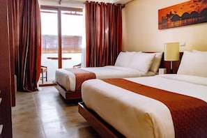 Room - Crown Regency Beach Resort (Boracay Island)