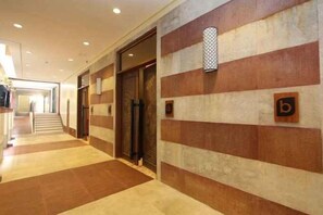 Interior - Crown Regency Beach Resort (Boracay Island)