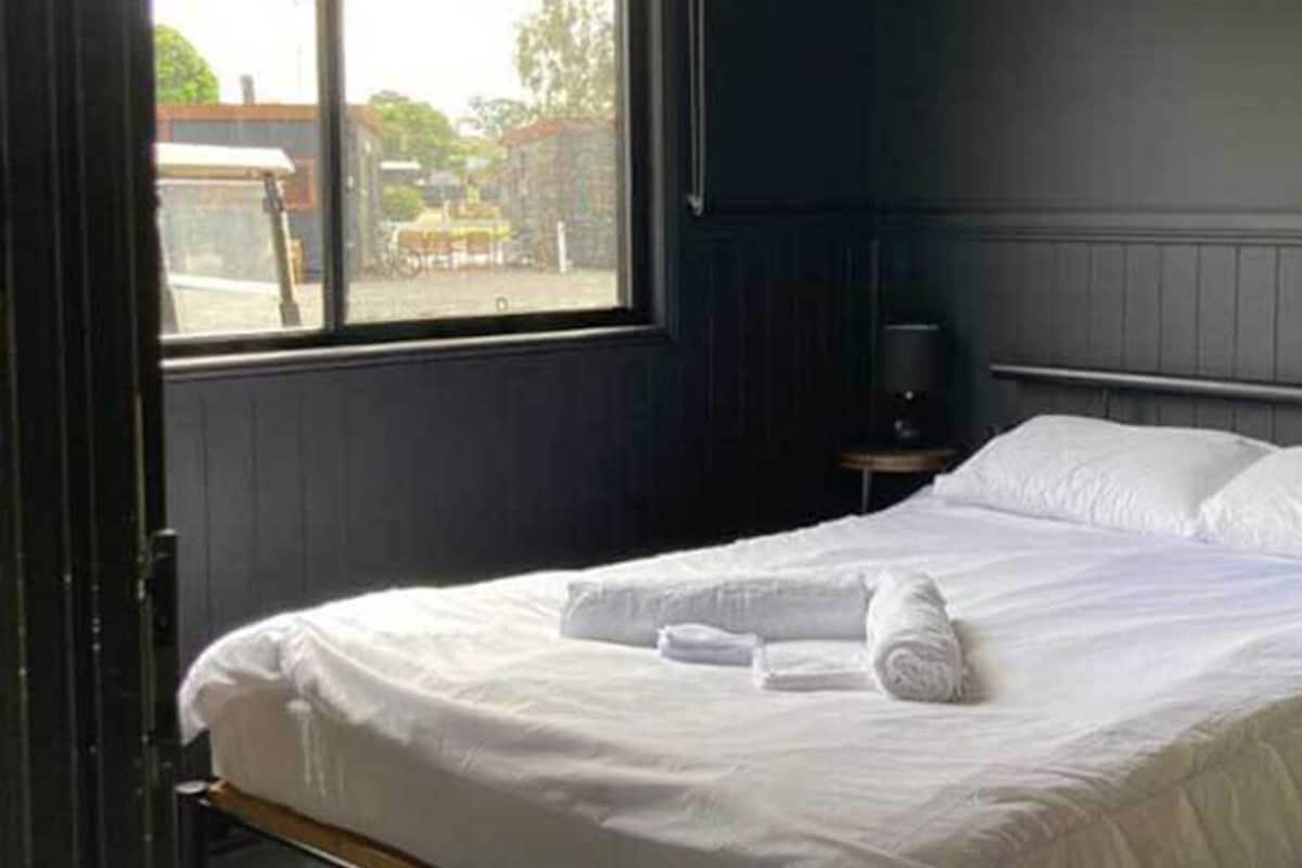 1 habitación y ropa de cama
