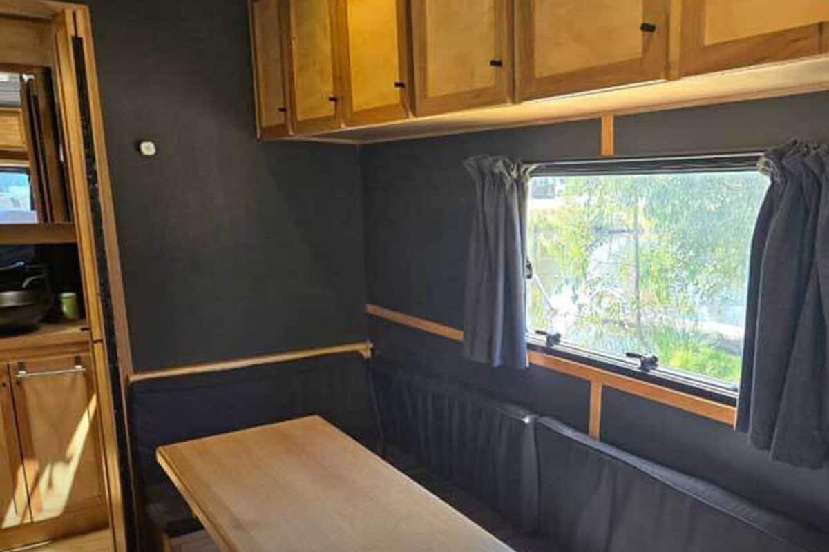 1 habitación y ropa de cama