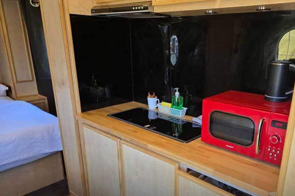 1 habitación y ropa de cama