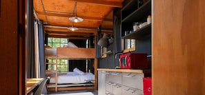 1 quarto, roupa de cama