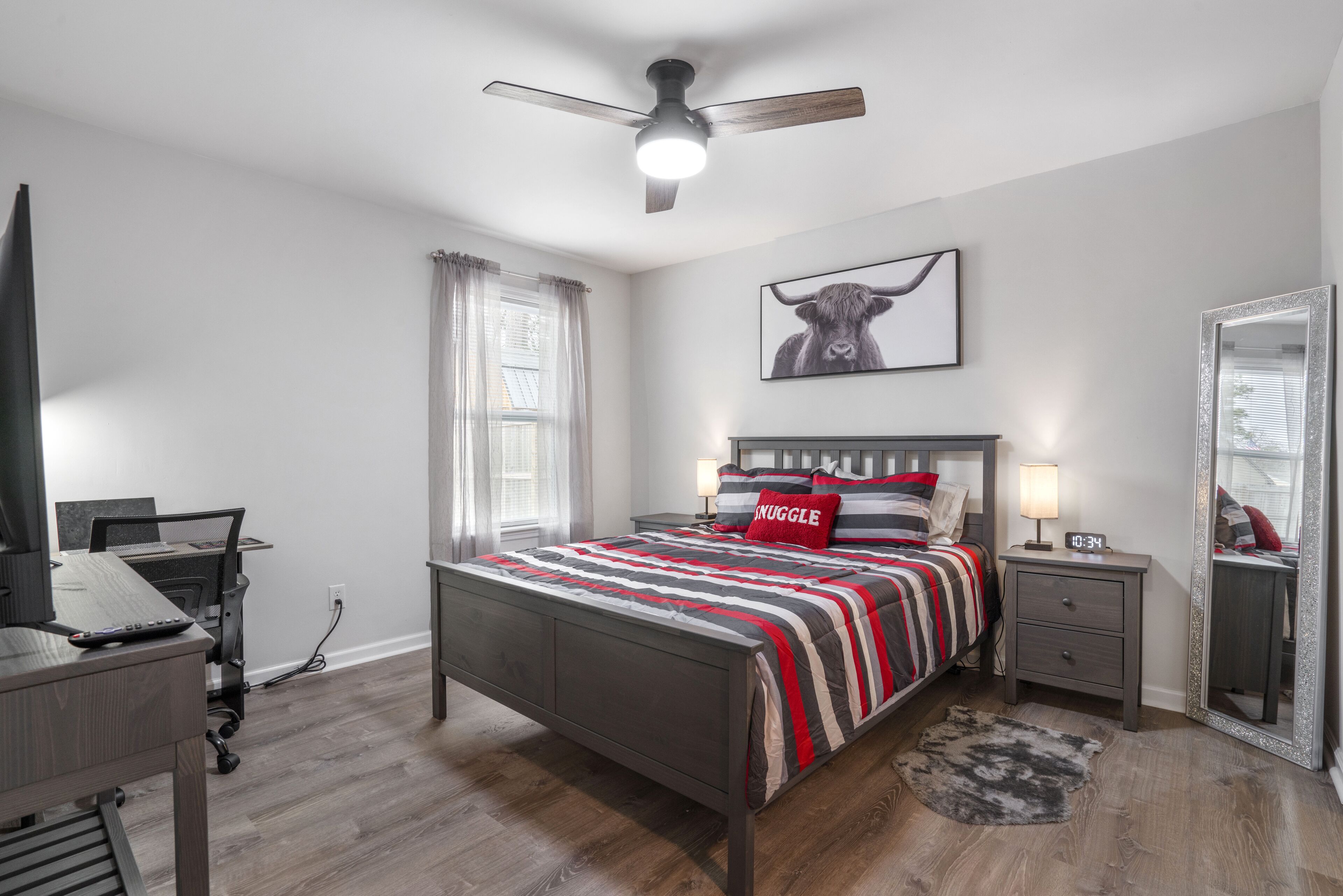 3 bedrooms, desk, iron/ironing board, free WiFi